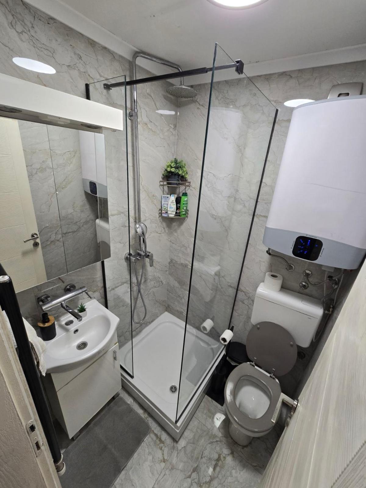 Arizona Apartment โนวีซาด ภายนอก รูปภาพ